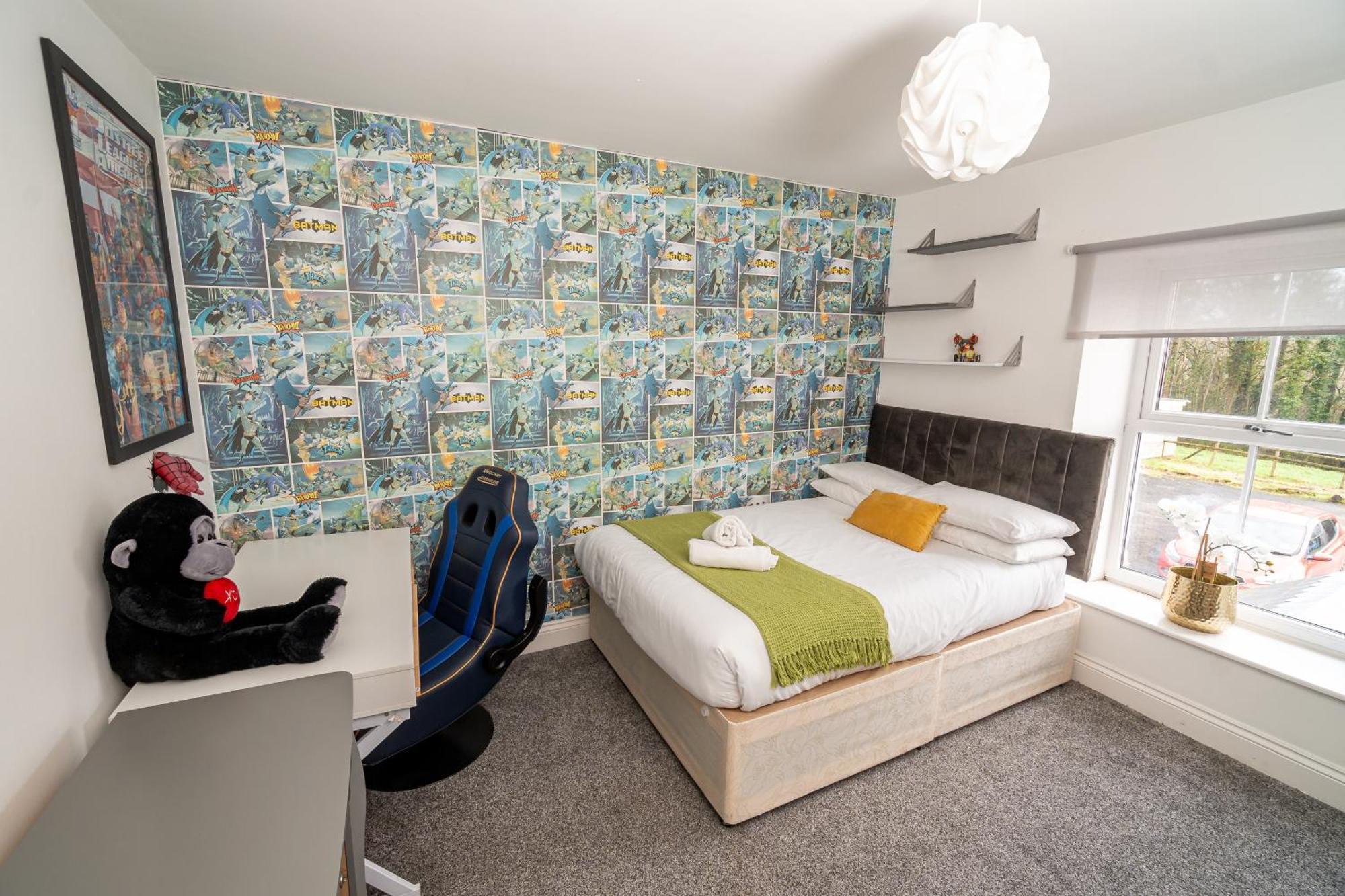 Holiday home -- Huge -- 5-bedroom & Private Gym By Tailored Swansea